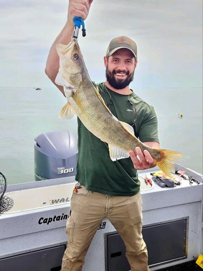 Lake-Erie-Fishing-Adventures-26-999V-2